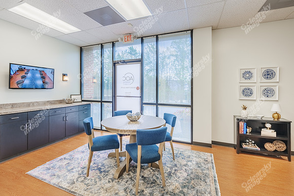 10100-park-cedar-int2470
