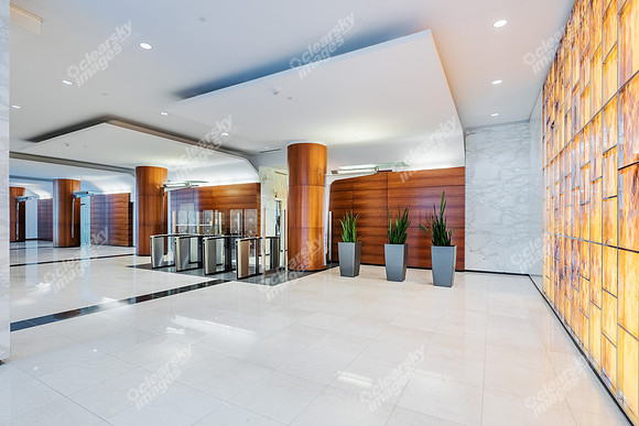 301-s-tryon-int1513