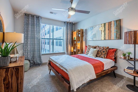 2225-hawkins-int7548