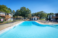 2105-bogarde-ext2369