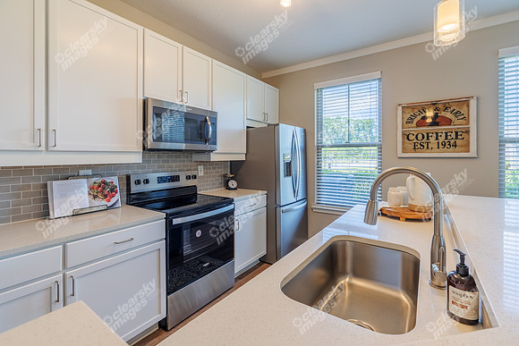 11-parkland-int2395