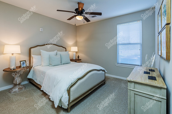 11-parkland-int2435