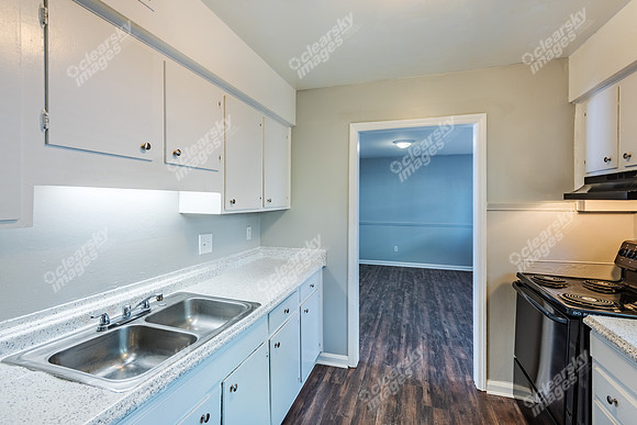639-archdale-int6896