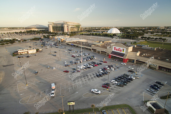 shops-3-corners-drone-0034