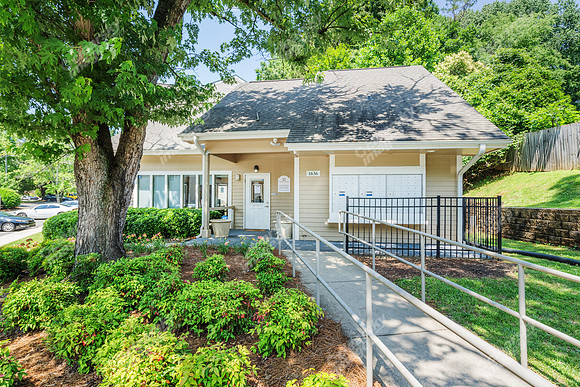 1636-chippendale-ext1036