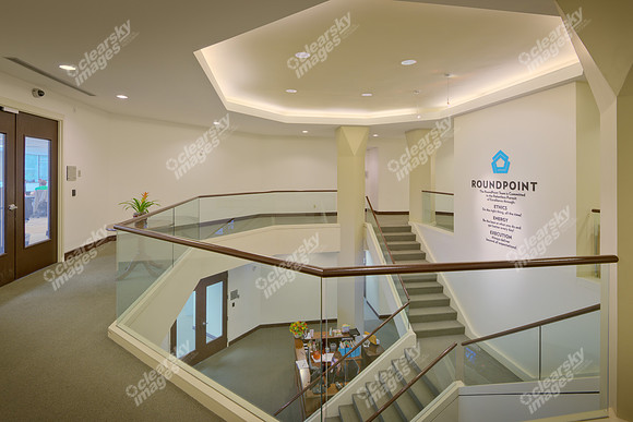 5032-parkway-plaza-lobby-VIII-01
