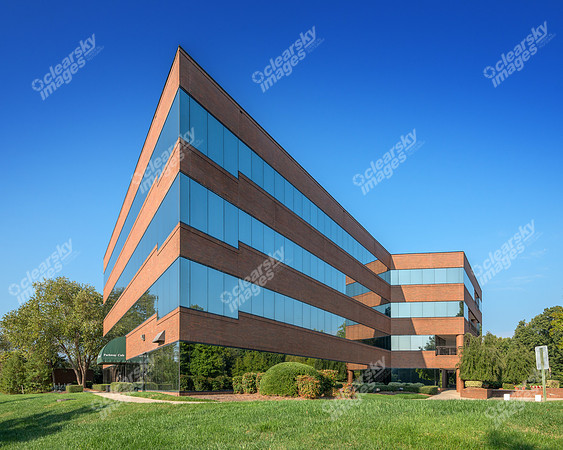 4944-parkway-plaza-III-05