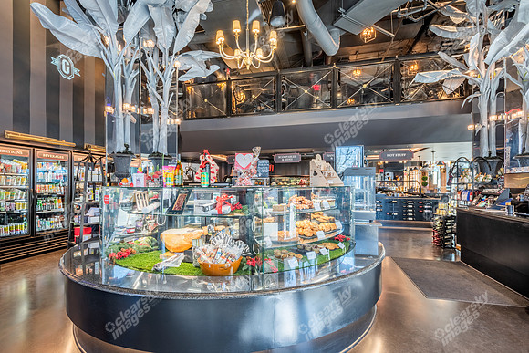 4425-sharon-retail-int1130