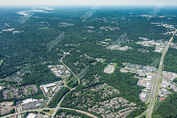 4600-university-air5187