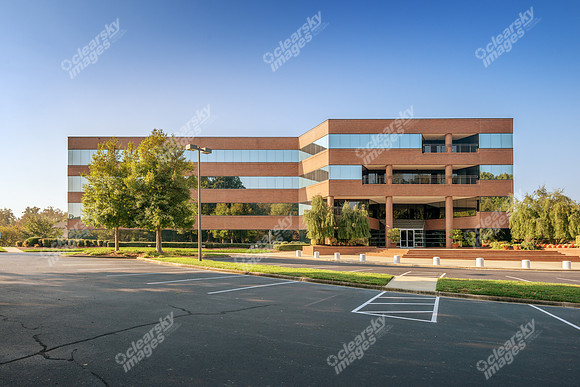 4944-parkway-plaza-III-03