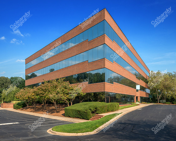 4944-parkway-plaza-III-02
