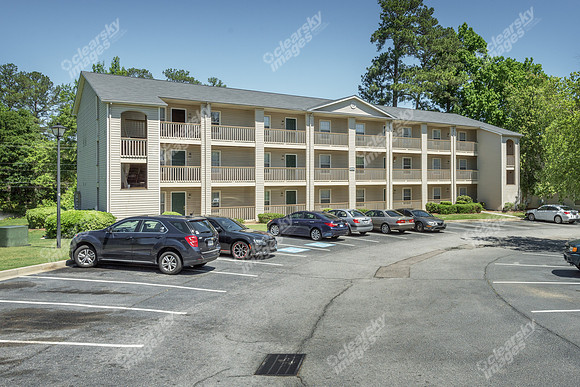 cypress-run-columbia-apts-ext-4580