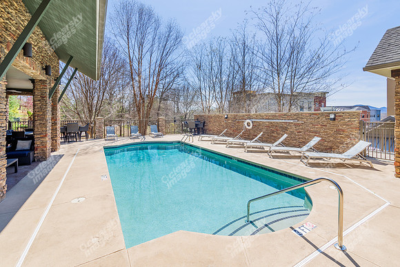 61-n-merrimon-ext0733