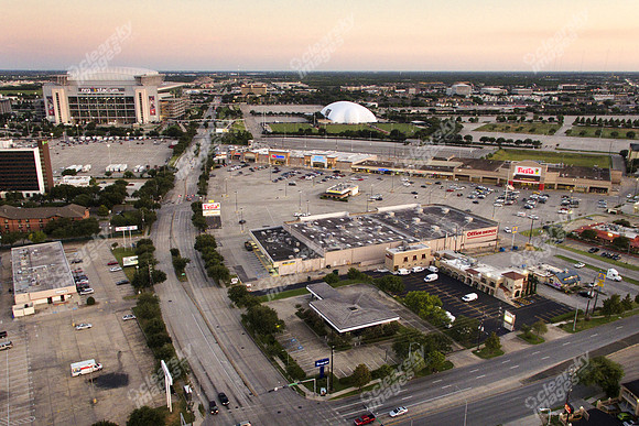 shops-3-corners-drone-0042