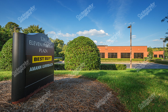 5265-parkway-plaza-XI-01