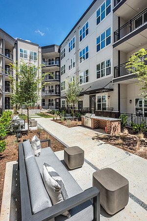 525-e-21st-ext8607