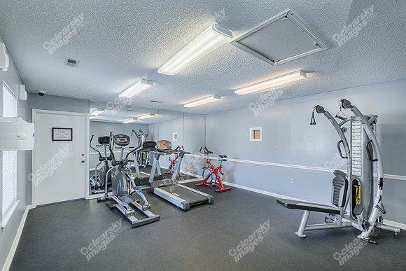 cypress-run-columbia-apts-int-5914