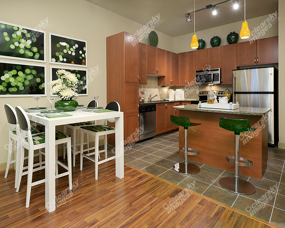2121-mid-lane-apts-8046