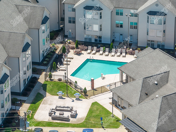 8340-n-tryon-drn0375