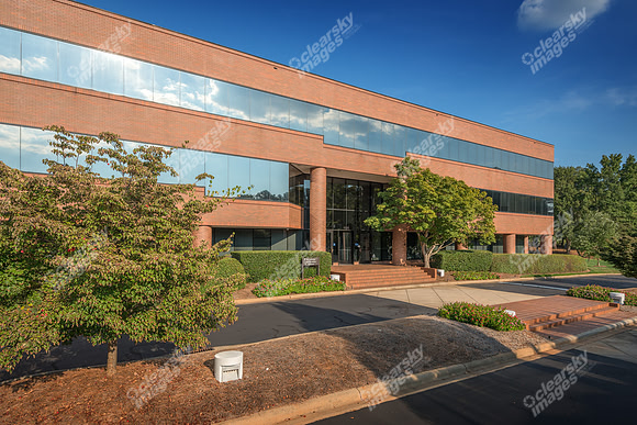 4828-parkway-plaza-II-04