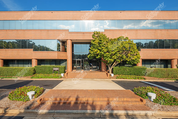 4828-parkway-plaza-II-05