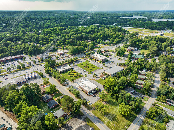 1400-eastchester-drn0641