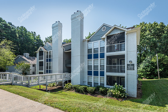 4600-university-ext6057