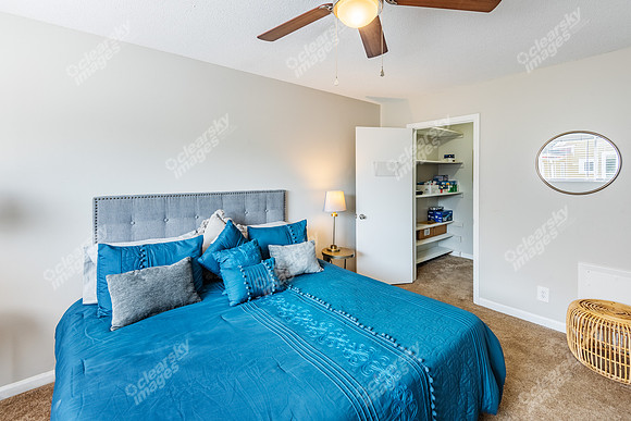 1808-chapel-hill-int7728