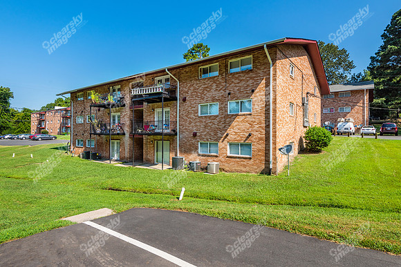 2003-house-ext7560