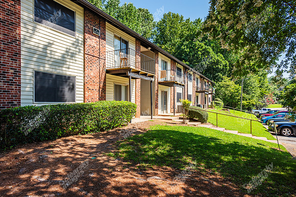 350-bryant-ext1590