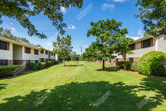 460-e-blackstock-ext2189