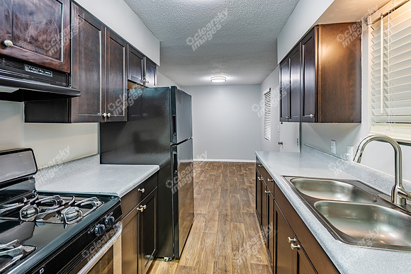 460-e-blackstock-int2369