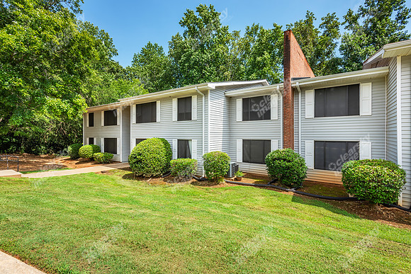 320-spruce-ext1969