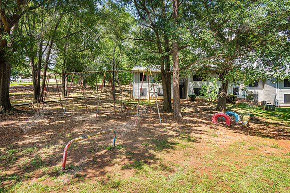 320-spruce-ext1913
