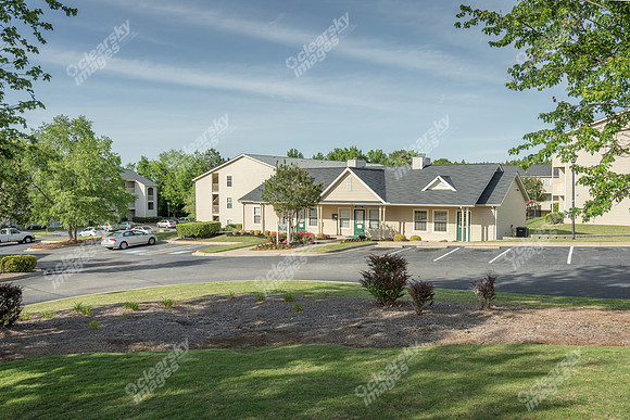 cypress-run-columbia-apts-ext-5960