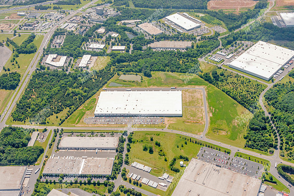 lakemont-spec-bldg-air-7081