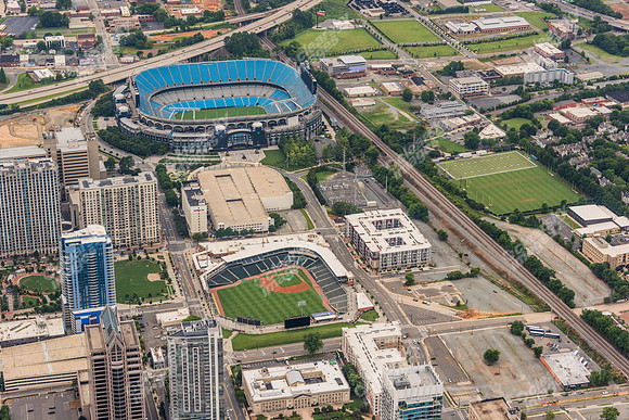 clt-cbd-uptown-air-062517-1426