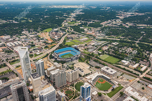 clt-cbd-uptown-air-062517-1466
