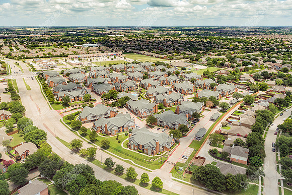 mcdermott-place-air-5943