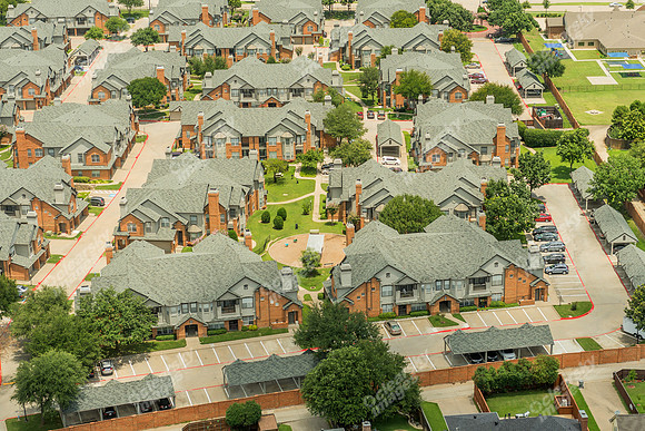 mcdermott-place-air-5946