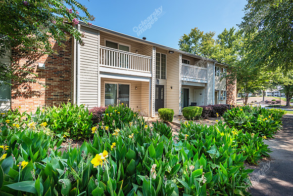 1712-pinecroft-ext0138