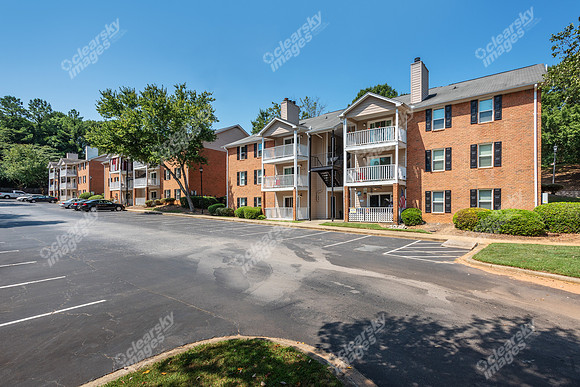 1712-pinecroft-ext0291
