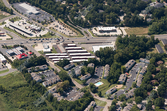 fields-riverview-apts-air-6174
