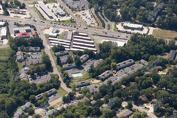 fields-riverview-apts-air-6178