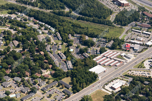 fields-riverview-apts-air-6196