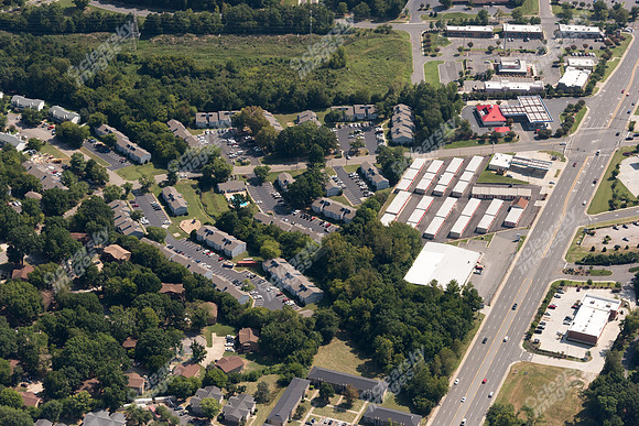 fields-riverview-apts-air-6266