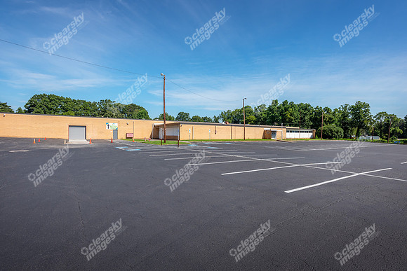 1335-isley-ext3729