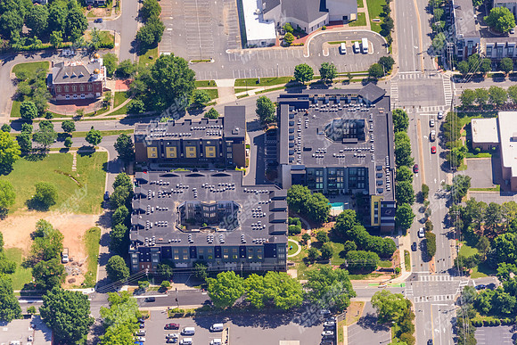 810-east-7th-air-8536