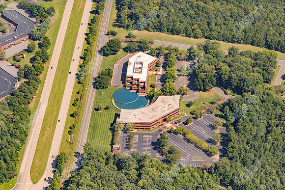 airport-overlook-plaza-air-6836