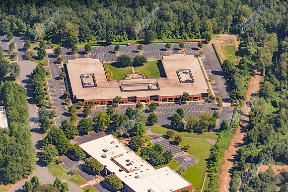 airport-overlook-plaza-air-6837